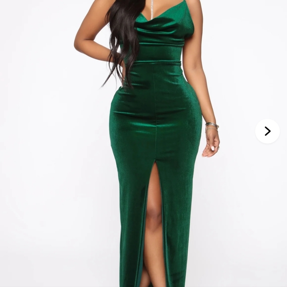 SHEIN Emerald Velvet Backless Dress With Slit